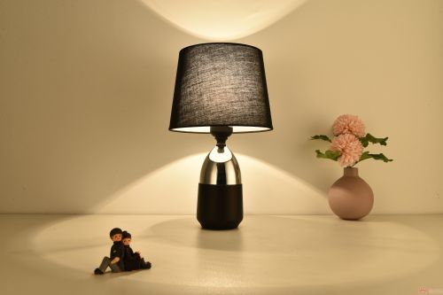 Đèn ngủ để bàn thiết kế chao dù màu đen giá rẻ